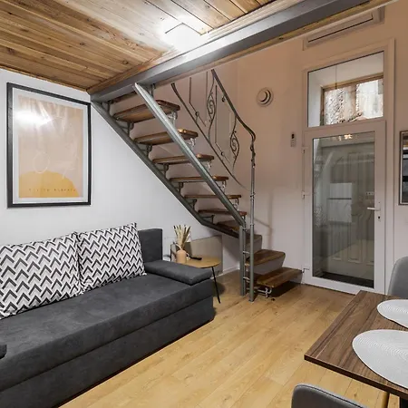 Teatralna With Terrace