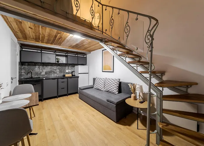 Teatralna With Terrace 아파트 *