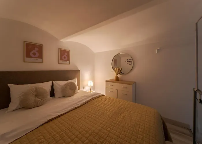 Teatralna With Terrace 아파트 리비프